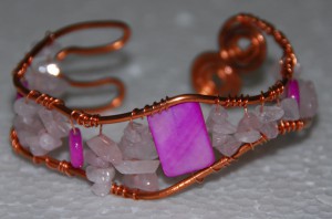 Copper wire Cuff bracelet, pink Mother of Pearl, rose quartz chips