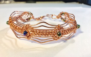 copper wire with metallic beads